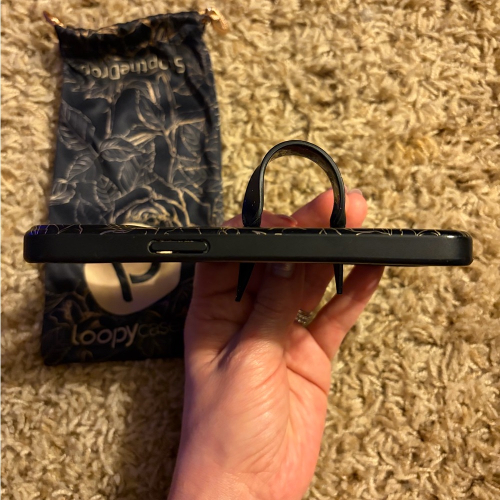 Loopy Case Black Floral iPhone13 Case - Picture 7 of 7